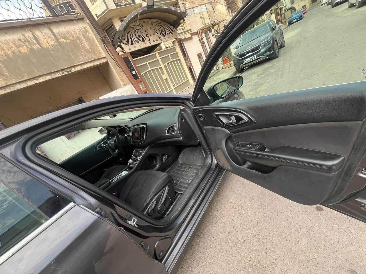 مرسيدس C200 • ٢٠١٥ • رقم ذي قار