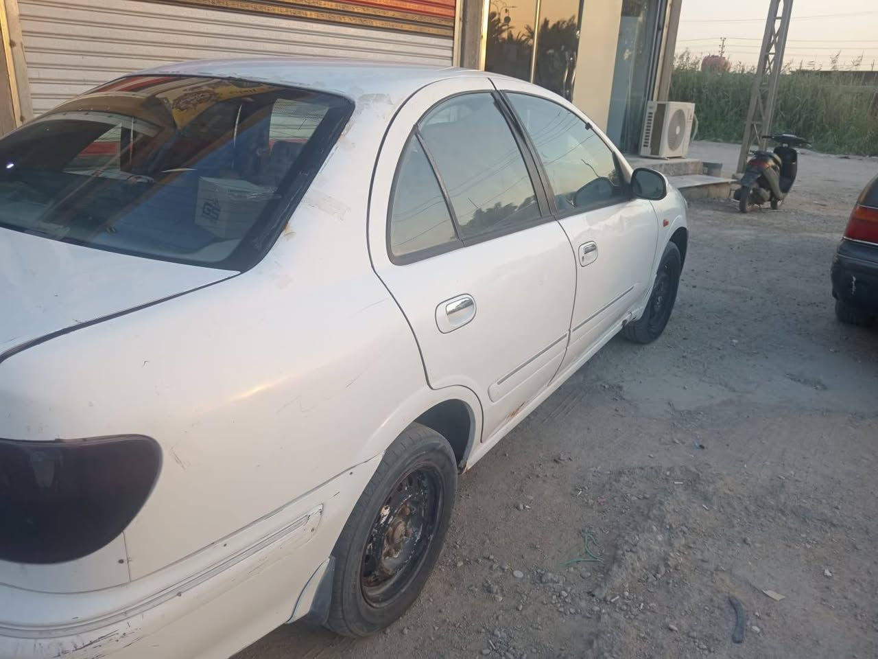السلام عليكم
نيسان صني مديل 2003 مزاد وزاره الداخليه مكينه كير تبريد حداديه سياره جاهز مكان ناصريه مركز 

السعر 40  ***********
