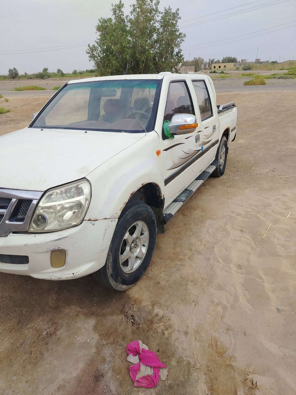 للبيع سيارة فتون ٢٠١٣ كير ومحرك عالشرط وحدادية صندوك جديدة رقم مثنى وسنوية ل٢٩.
للاستفسار ***********

نص مكتوب في الصور:
- ٥:٢٧ م