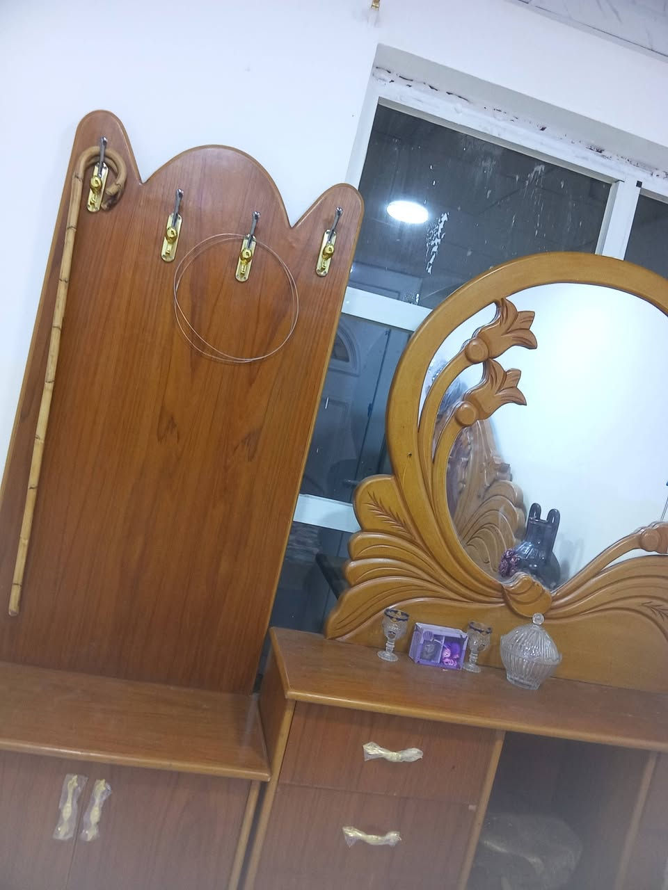 غرفه نوم صاج عراقي شي راقي مستخدم شهر فقط حته يدات بل جيس بعده بيع مستعجل ماعندي حجز
مكان كركوك فيلق قرب فلكت حصو و رمل للتواصل 
***********....ما عندي نت شراي يخابر و.... سعر مناسب جداا
