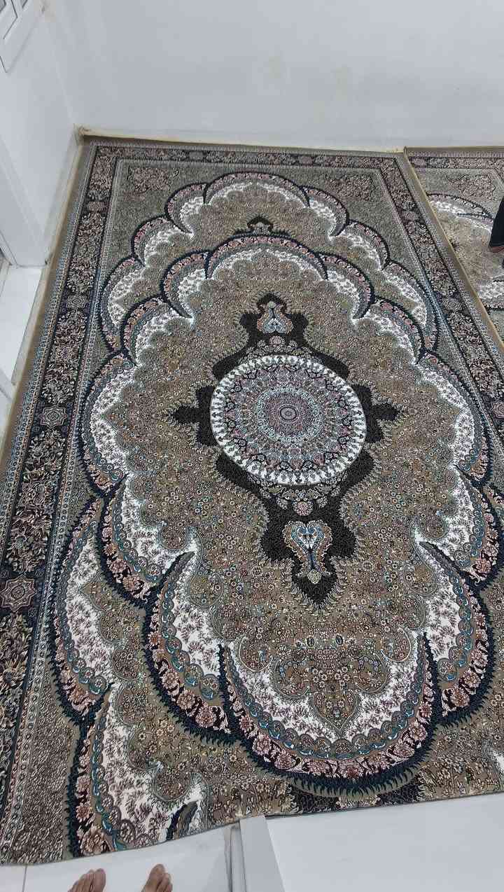 فرشة ايرانية • ٧٥٠ شانه • ٣×٤