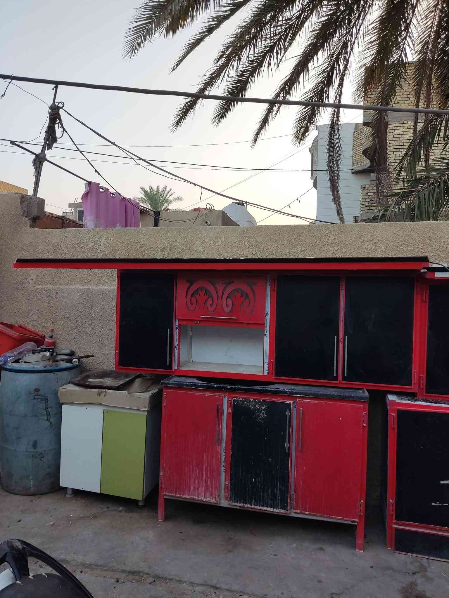 سلام عليكم كاونتر 7 قطع مسوينه ب3 ملايين والله 
يحتاجله ترتيب الكم باب وغسل فقط سعر 650 الف نهايتة 

كربلاء حي العامل ***********
