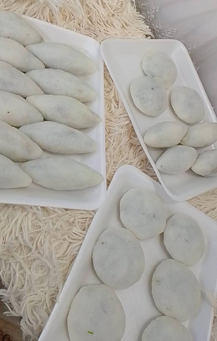 يا هلا والله! تعبان وتعبت من أكل المطاعم والمصاريف؟
مالك خق تطبخ ولا بيك حيل للمطبخ؟ فلوسك خلصت على الدليفري وأكل بره وما شبعت؟الحل  بسيط وبين إيديك!

​أطباق أكلات بيتية أصلية، مطبوخة بنفس دافئ وبأعلى درجات النظافة، تجيك لحد باب بيتك كأنها طالعة من إيد الوالدة! 🍲✨

​طعم بيتي أصيل: نكهات زمان اللي تحن إلها.

​نظافة وجودة مضمونة: مكونات طازجة 100% وبدون أية مواد حافظة.

​توفير للرصيد والجيب: أكل يشبع وريح بالك وبال محفظتك!

​ريح نفسك وأنت نائم وتدلع بأطيب وجبة..

📲 للطلب والاستفسار: راسلنا على الخاص أو اتصل بنا مباشرة. ***********  

🚚 خدمة التوصيل: متوفرة وسريعة لجميع المناطق!
