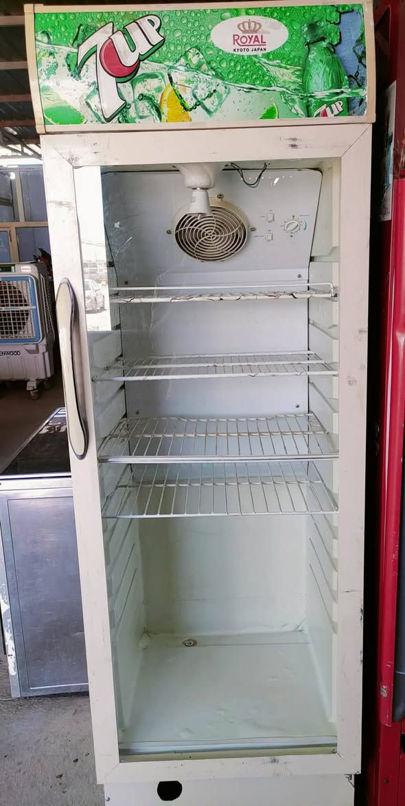 وصول وجبة عارضات مستخدم بسعر 150 الف  وجديد ارخص من الجمله 400 وبيها مجال
للاستفسار الاتصال على الرقم ***********
