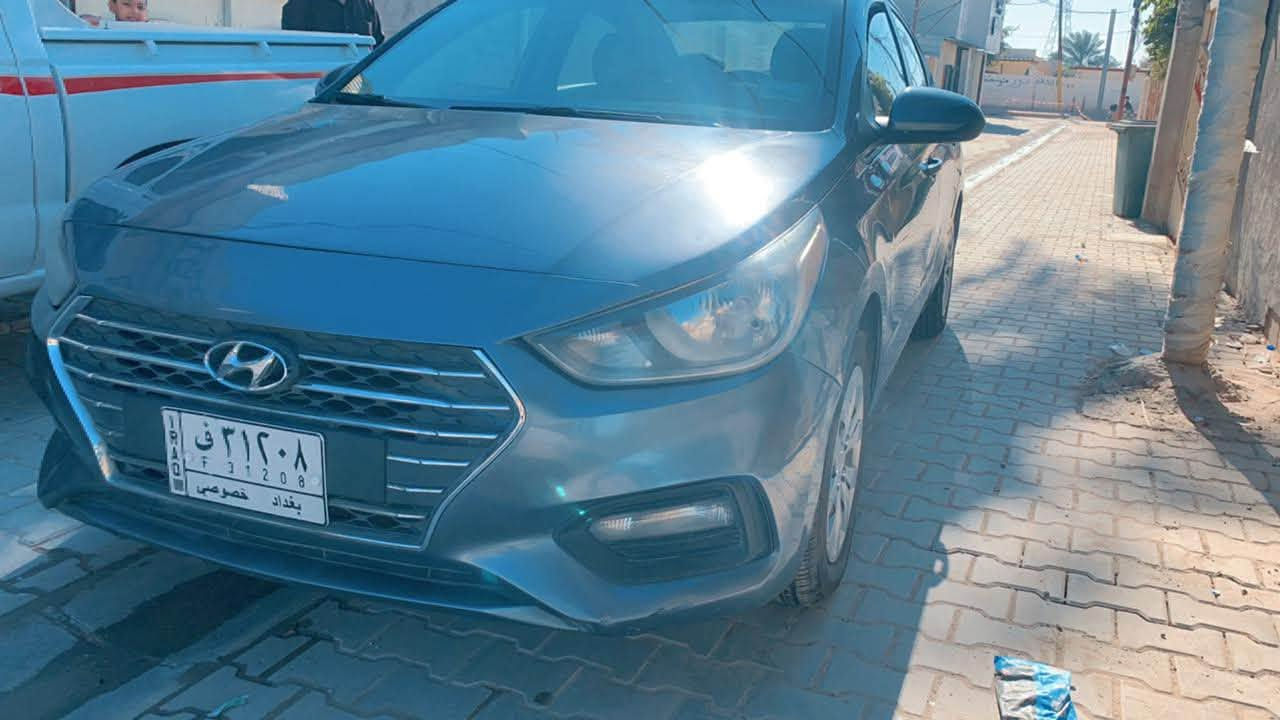 شي مناسب وحلو
اكسنت موديل 19 امريكية السيارة رقم بغداد باسمي 
سيارة كير محرك تبريد تخم تاير 
سيارة كلش حلوة ومناسبة 
للبيع 
السعر 90 وبي مجال 
***********
