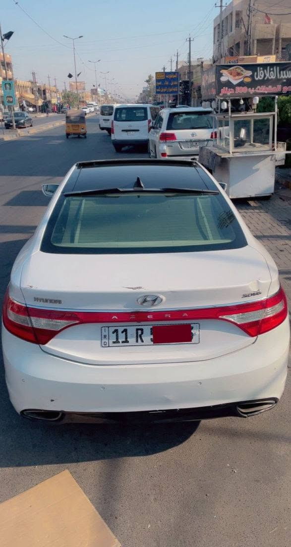 للبيع سعر 105 بيه مجال
هونداي ازيره Vip خليجي 2013
المحرك V6 حجم 3000 المرغوب
تبريد تدفئه
لون ابيض صدفي مميز
سياره عله نصبه تخبل
واحله من الصور
موصفات الجزيره معروفه
فتحة سقف بانوراما.
مقاعد جلد كهربائية.
داخل لون ماروني
تحكم ستيرن
تبريد قطعتين
لدد نهاري 
ذاكرة للمقاعد (Memory Seats).
تبريد وتسخين للمقاعد الأمامية
ستارة خلفية كهربائية.
حساسات أمامية وخلفية.
شاشه انرويد
كاميرا خلفية..
تشغيل بصمة  Start/Stop.
نظام صوت Infinity الفاخر.
عدد سماعات13صوت مخيف
تكييف أوتوماتيك ثنائي التحكم.
مرايا كهربائية مع طي كهربائي وإشارات LED.
رقم بغداد انكليزي
هزه وسنويه جدد باسمي 
إطارات + سبير جديد
ويل كب حجم19 كروم عدد5
صدر أمامي خلفي جديد
صبغ قطعتين باقي كفاله
سونار وين ميعجبك سوي
سعر 105$ 
مكان السياره بغداد حي العامل
واتساب📞***********
اثير***********
