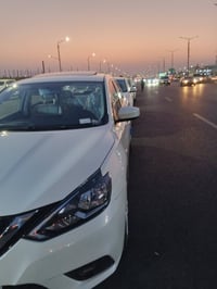 نيسان سنترا لبيع داخل بيجي شاشه لكزاز كفاله عامه ماشيه ٤ الف بيه خسفه ...