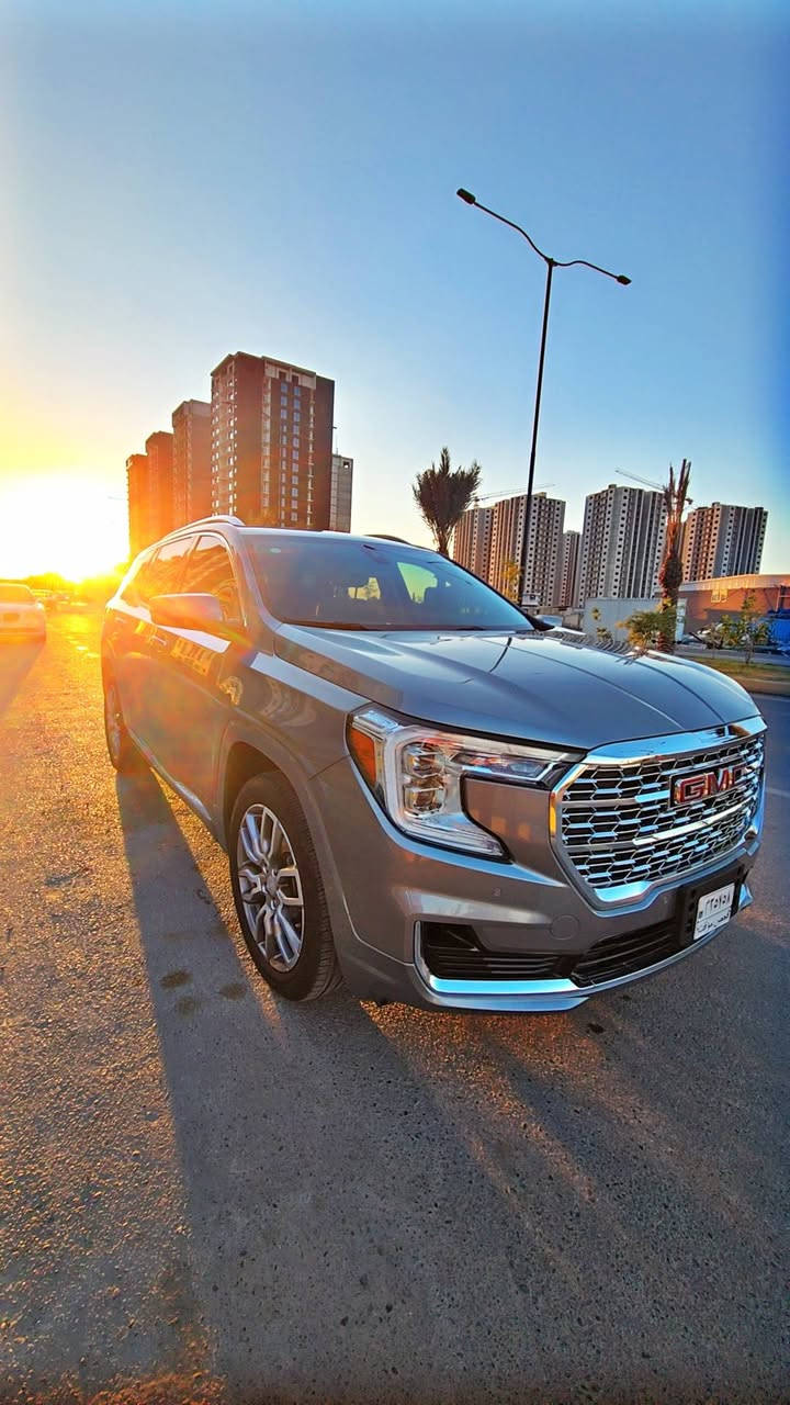‏GMC Terrain  2023
الفئة:  دينالي فول موصفات بانوراما 
المديل:2023

اللوحة: فحص مؤقت تترقم اي محافظة 
الضرر: بنيد مصبوغ وجاملغ امامي ايسر بيه بارد 
صور الحادث مرفقة بالمنشور 
بدون ايرباك
_____________________________________
1-حجم المحرك 4 سلندر 1500 تيربو. 
2-عدادالمسافة  
3-بصمة ابواب وتشغيل عن بعد. 
4زينون عالي ناصي. 
5-حساس خلفي. 
6-كامرة خلفي دوارة. 
7-مقاعد جلد آصل. 
8-خزن ميموري لكرسي السايق. 
9-المقاعد الامامية كهرباء. 
10-تبريد خلفي قطعتين. 
11-تدفئة الكراسي الامامية. 
12-جنطة كهرباء. 
13-تحديد مسار. 
14-تحكم استيرن 
15-رادار امامي 
16-رادر جانبي مانع اجتياز.  
_____________________________________
اتصال وللأستفسار  ع رقم وبيه واتساب
***********
