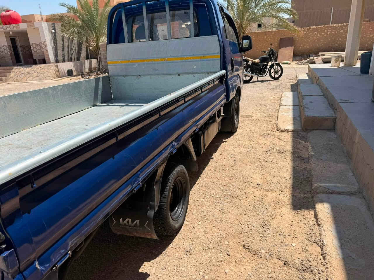 السلام عليكم كيا ٣٠٠ للبيع أدوات جاهزه من حصت كاز وكلشي سياره جاهزه ونضيفه
السعر ٧٠ بيه مجال هـ ***********
