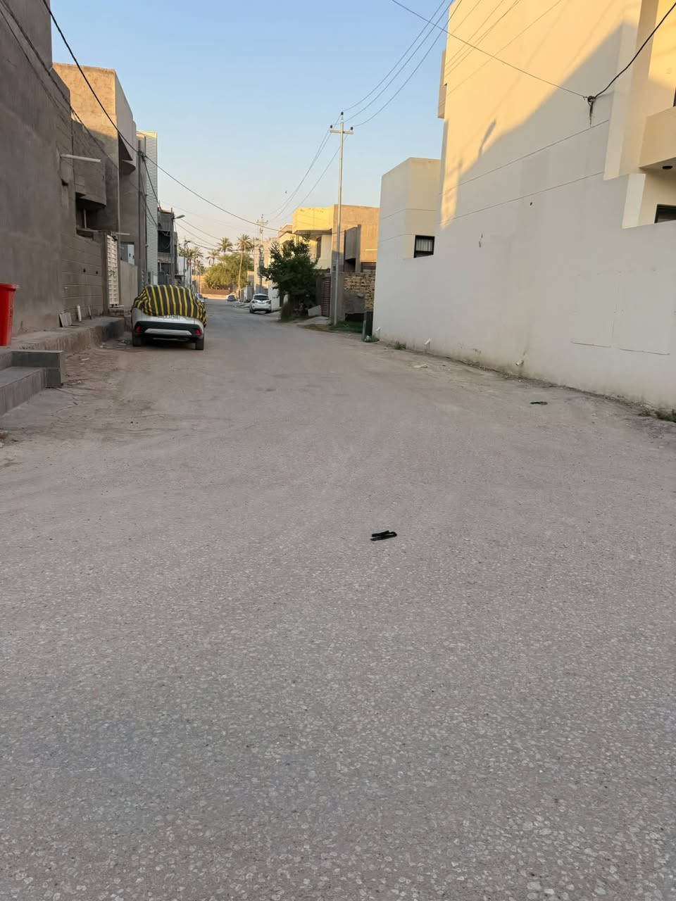 ### **فرصة استثمارية وتجارية ذهبية! 🌟**
يعلن **مكتب الوسام الذهبي** عن توفر قطعة أرض مميزة للبيع بالمواصفات التالية:
#### **📍 التفاصيل الأساسية:**
 * **المساحة:** 100 متر مربع
 * **الواجهة/الموقع:** ركن تجاري مميز
 * **نوع السند:** سند 25
 * **المنطقة:** حي سكني متكامل
#### **✨ المميزات:**
 * متوفرة كافة الخدمات الأساسية.
 * موقع استراتيجي وحيوي.
 * قريبة من **أسواق مارينا**.
#### **📌 العنوان:**
 * بابل - الحلة - الزويوية الغربي (قرب أسواق مارينا)
📞 **للحجز والاستفسار يرجى الاتصال على الرقم:**
 * ***************
*(مكتب الوسام الذهبي لخدمات العقارات)*
