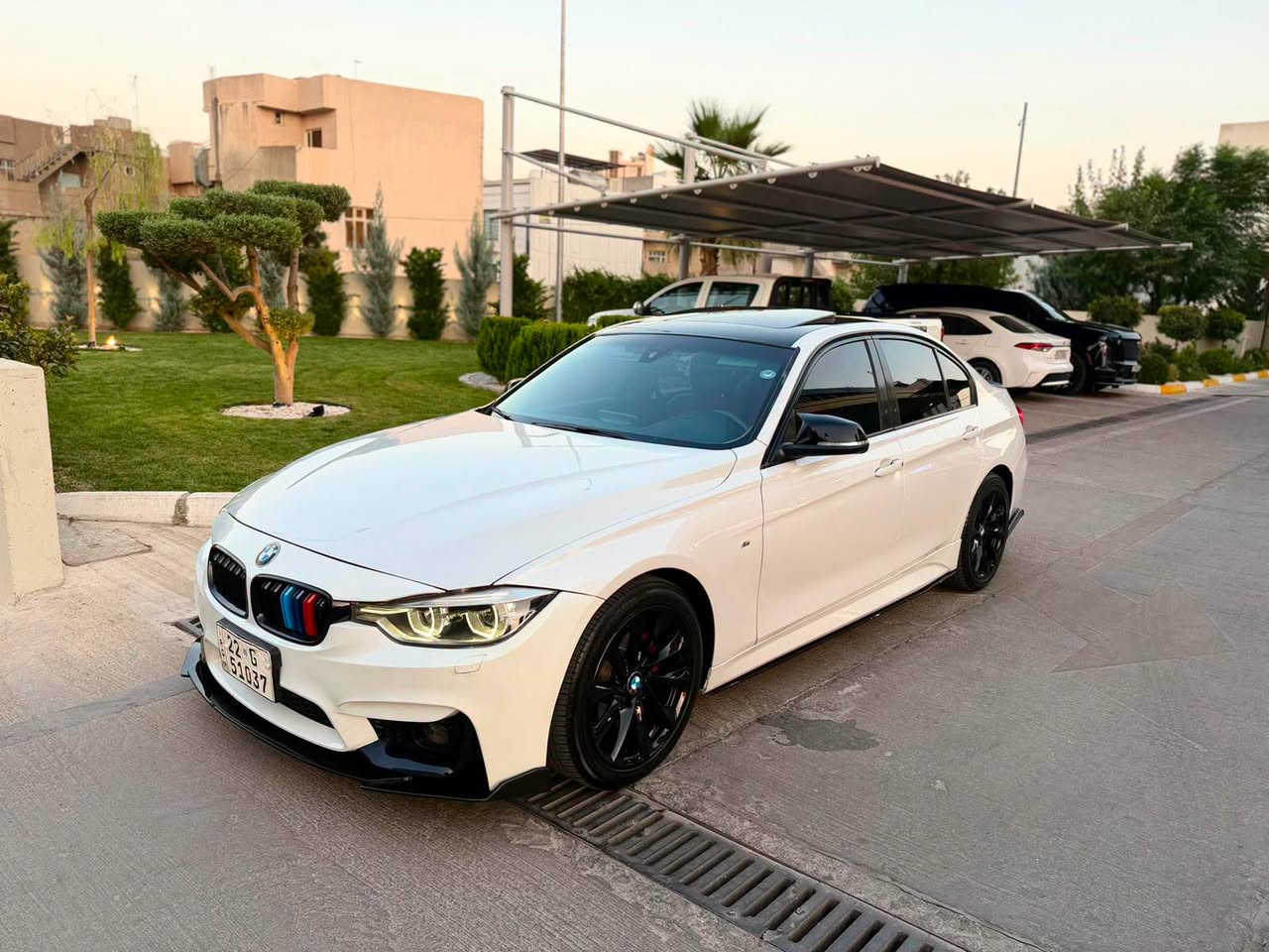 بی ئم دبلیو F30 2018
تەنها 83 هەزار مایل ڕۆیشتووە
مواسەفات فول
سڵاید
بەسمە
شاشەی گەورە
ماوسی گەورە
ئۆتۆ هۆڵد
ڕادار
سوکان M / RPM
گێڕ شەفت
3 مۆدی لێخوڕین
XDrive
کامل M
ناو سوور
کوشن جلد
کوشن هیتر
کوشن کارەبایی و غەزن
ئاوێنە ئیشارەت و شەفت
مەکینە 4 پستۆن تۆربۆ
سەیارەکە دەعامی زۆر جوانە

سعر : داوای بکە لە کۆمێنت، ڕاستەوخۆ بۆت دێت 🤖

تەنها 2 پارچە بۆیاخە بێ ناوگرتن
ئێرباگ تەنها سوکان سیستەم
گێر و مەکینە بەشەرت و نەکراوەتەوە
کارەبایی و توندوتۆڵی بەشەرت
سەنەوی و ڕەقەم تازە
تەحویل و وەکالەت بەشەرت

ژمارەی خاوەنی 
***********
***********
