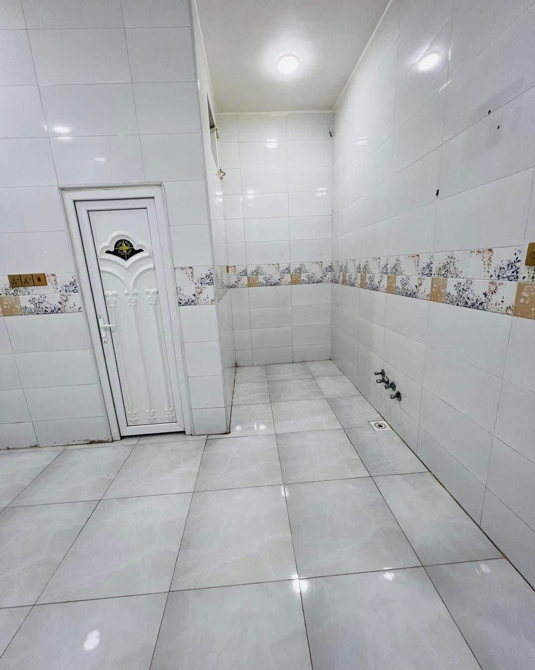 حله نادر • ١٠٠م • ٣غرف