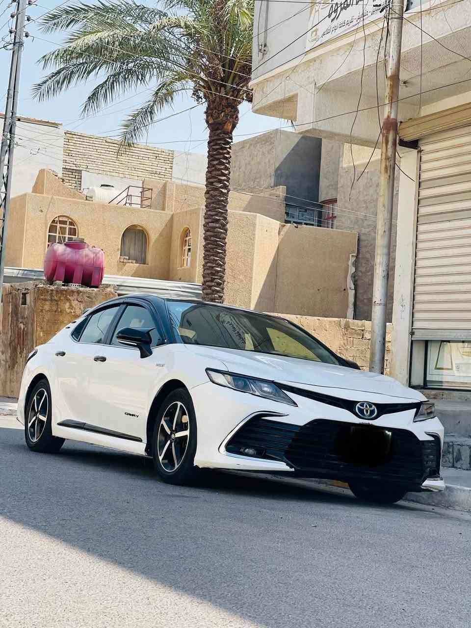 السلام عليكم
للبيع 

كامري هايبرد تكسي دبي موديل 19 محدثه 23 

اصل السنويه موديل 23 صبغ عام لغرض اللون 

السعر 130 السياره باسمي 

المكان / الفلوجه

للاستفسار /*********** 

او خاص
