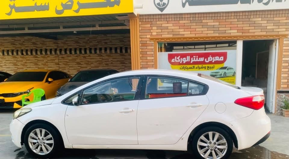 السلام عليكم
سيراتو موديل 14

سياره جديده

نص مواصفات

مكينه ١٦٠٠ مامفتوح بيهه برغي

سونار السياره موجود بالصور المنشور 

مكان سيارة السماوه 

السعر 110وبيهه مجال ***********
