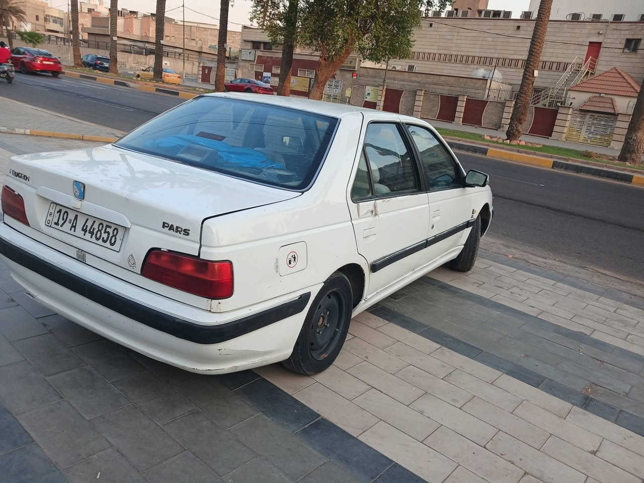 🚘 للبيع بيجو بارس موديل 2015 🚘

✨ سيارة خير من الله، لا تنقيص ولا تبخير، وبحالة جيدة.

🔹 الموديل: 2015
🔹 رقم السيارة: كربلاء إنكليزي
🔹 الملكية: باسمي، والتحويل شرط أساسي.
🔹 القير: ممتاز ويعمل بصورة رائعة.
🔹 الكهربائيات: بحالة ممتازة، ولا يوجد فيها أي نقص.
🔹 الحادث: ضربة في الجهة المعاكسة للسائق،  (مبدّل).
🔹 البنيد: متضرر، والجام الأمامي مستبدل بجامة جديدة.
🔹 الهيكل: بيها بعض الخدوش البسيطة، وغير معمّرة حسب الحالة الظاهرة.
🔹 الغرفة الداخلية: بحالة جيدة.
🔹 التبريد: شغّال، لكن يفصل أحياناً ويعود للتبريد.

🚗 السيارة متاحة للفحص والمعاينة، وتجي وتشوفها بعينك، والرزق على الله.

📞 للاتصال والاستفسار:
***********

🌹 البيع ب٤٣ورقة وبيها مجال .
مكانها بغداد قرب العلاوي
