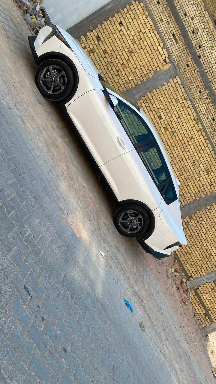 سلام عليكم k4  بحاله زيرو ماشيه 15الف وارد امريكي بيها ضربه صندوق وامامي فحص مؤقت مواصفات EX بصمه تشغيل عن بعد رادار خلفي وامامي سايد بريك كهربائي قياده ذاتيه وهواي بيها مواصفات السعر 120 وبيها مجال
***********
