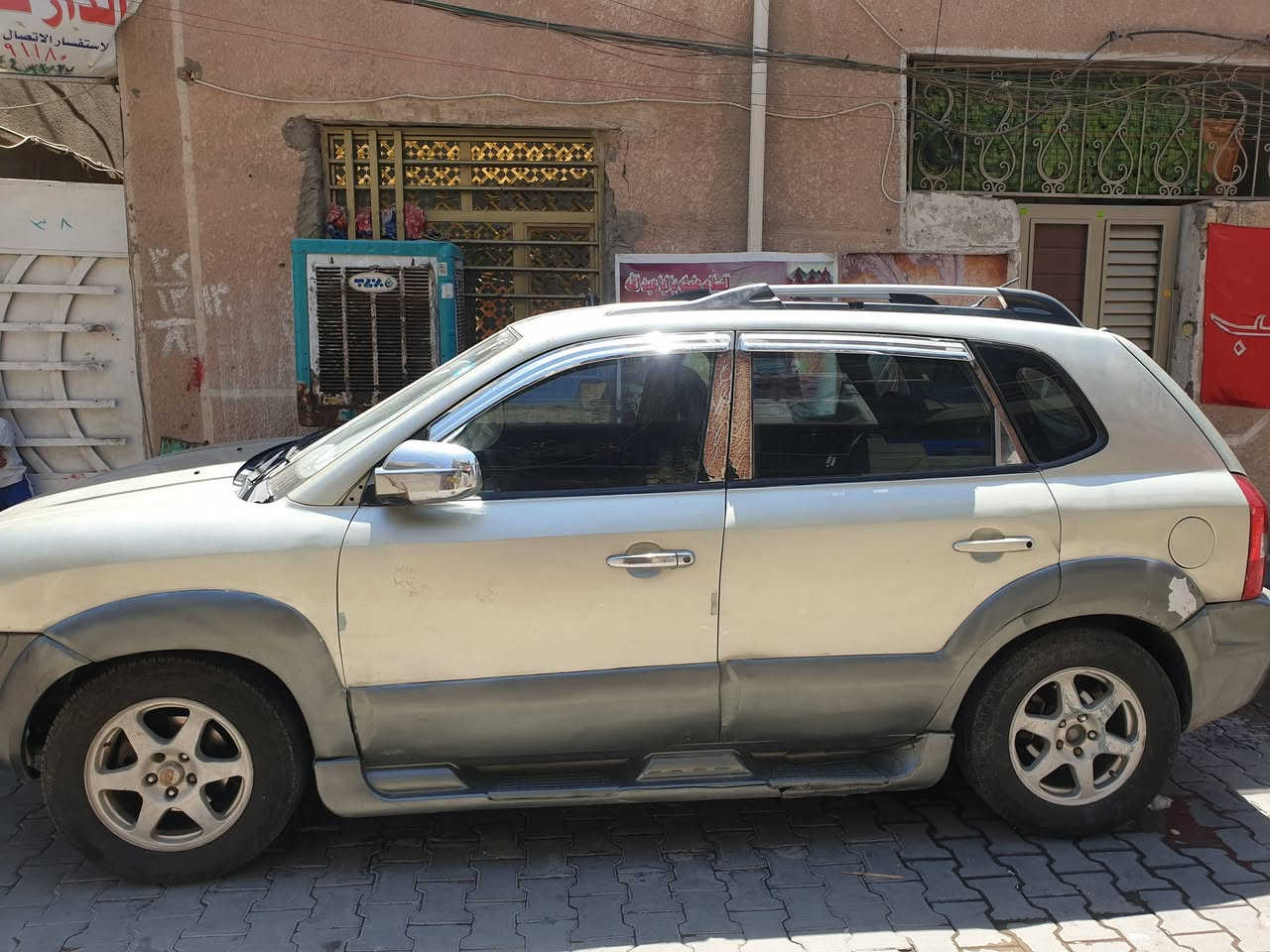 سلام عليك شباب توسان ٢٠٠٨ سياره ما بيه اي شي بس صبغ حزام حجم المكيه ٢٧٠٠ سندر ٦ السعر ٨٨ وبيهه مجال مكان بغداد الاستفسار ***********
