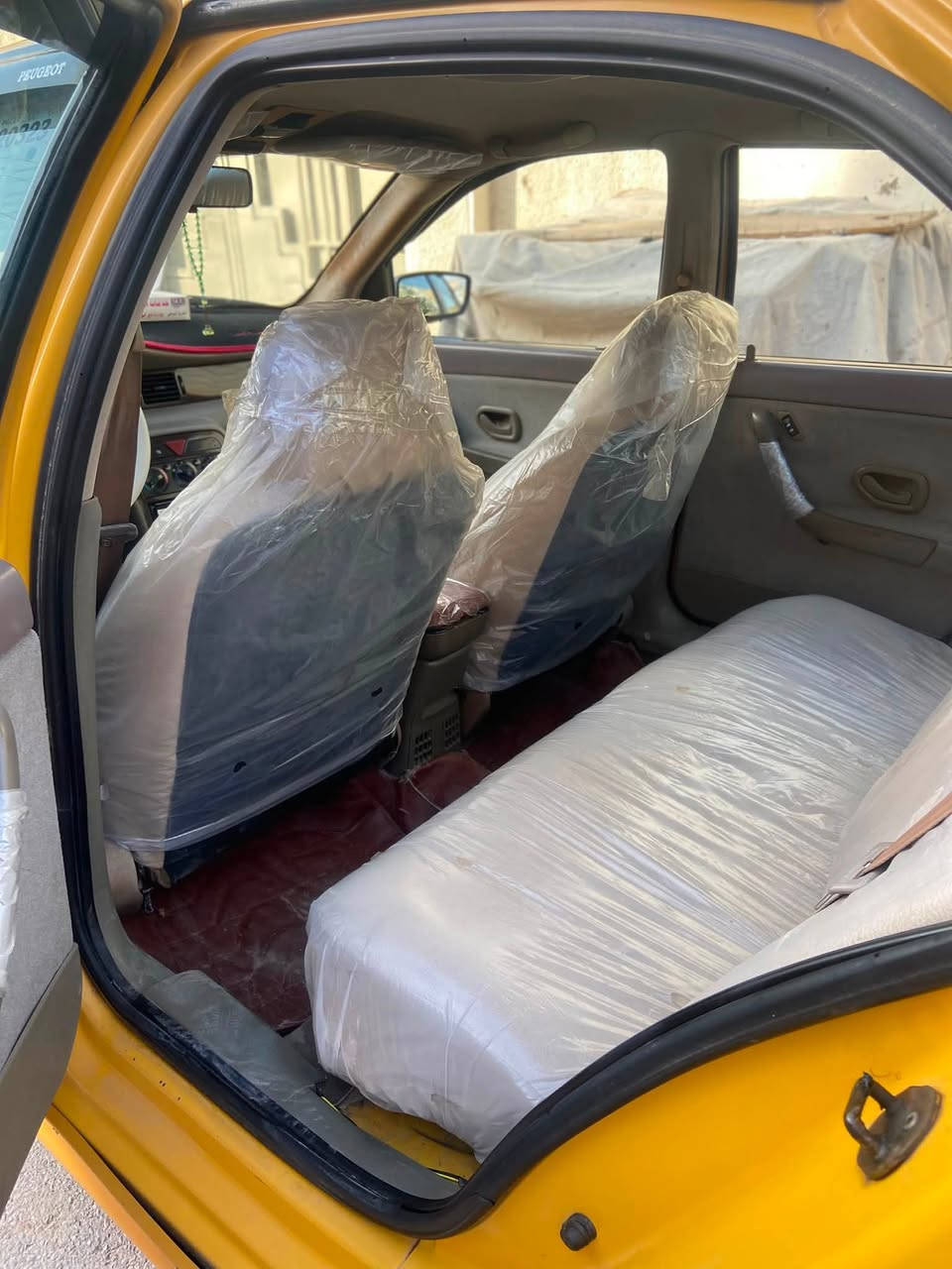للبيع سمند سورن ١١ محدث ١٧ نضيف رقم بغداد بسمي تبريد محرك كير جدد كلشي مبدل جديد تخم تاير ويل نوزلات بلكات مجاول كلشي فقط مشط ستيرن اوكعلك من سعر ٤١ وبيهة مجال بسيط مكاني الحريه دولعي ***********
