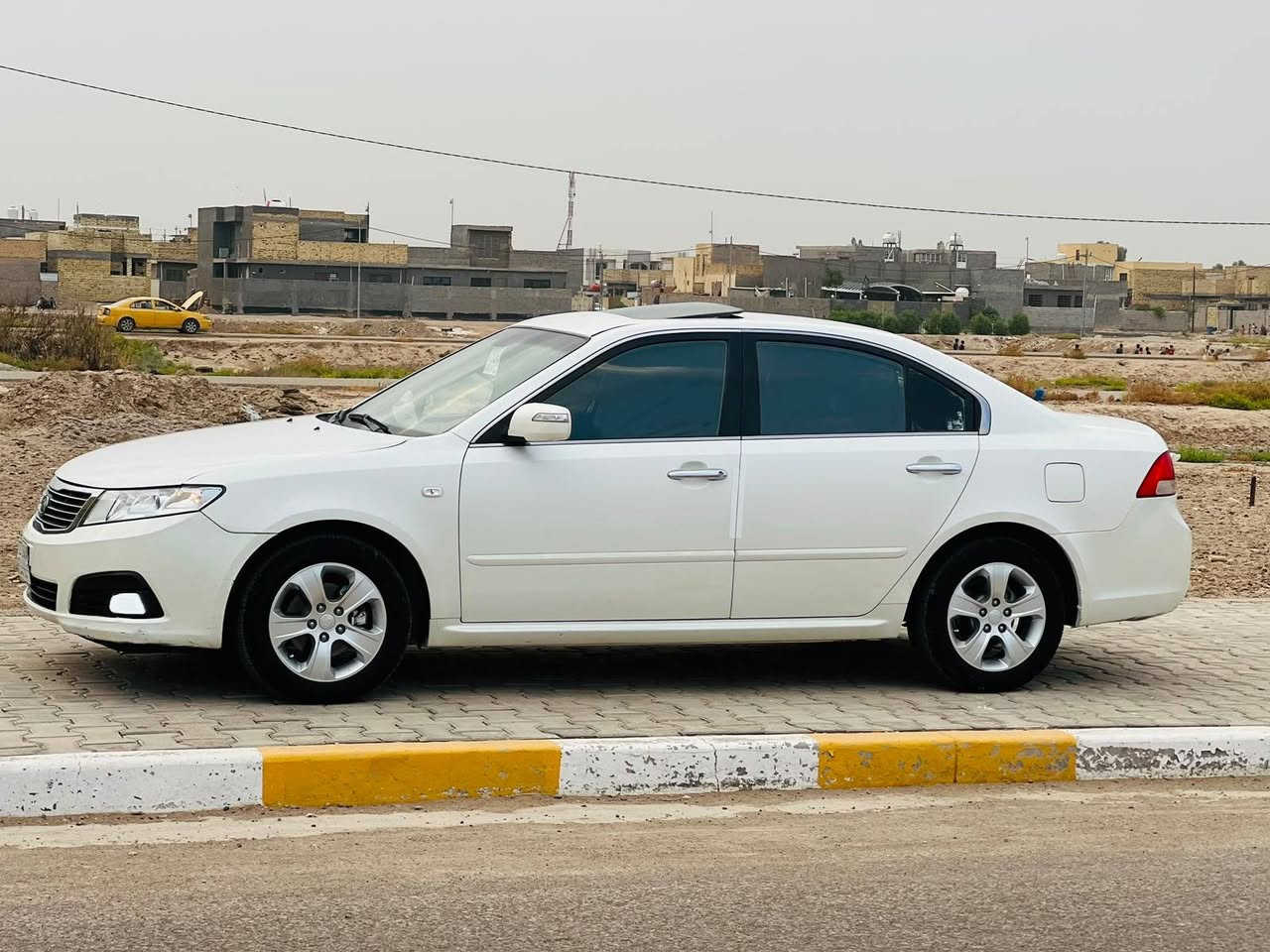 سلام عليكم
كيا اوبتما 2009 خليجي فول 1/1 مكفوله من الصبغ والتبديل 

بشرط السونار كير محرك حداديه تخم تاير تبريد تدفئه كلشي بيها شغال السياره على وضع الشركه ماشيه ,200. اصل تعبر 120 دك جرس السعر 117 وبيها مجال لشراي 

***********
