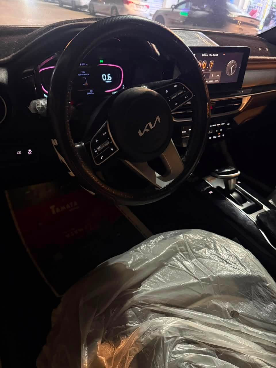 سلام عليكم
للبيع k3 2023 رقم بغداد سيارة نظيفة جداً محرك 1.5 وارد صيني 
فول مواصفات : 
فتحة 
بصمة 
شاشه جبيره 
حساس خلفي 
كامره خلفيه 
تحكم ستيرن كامل وكروز سرعه 
وباقي المواصفات المعروفه 
سياره ماشيه 58 الف 
السعر 13200$ مجال بسيط ***********
مكاني بغداد

