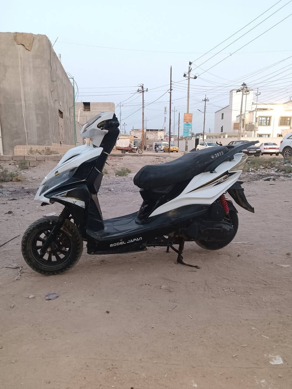 دراجه كامله نكرة سلف سرعتها 120  سعرها 400 وبيها مجال قليل مكان بصره ابو الخصيب ***********
