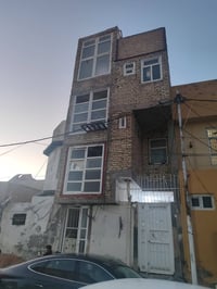 فرصه استثماريه • بناية ١٠٠م • مؤجرة