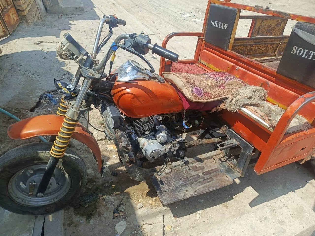 سلام عليكم ستوته لبيع  موديل 12حلوه مكينه ناعمه مستعجل علا بيعته السفسار ***********
