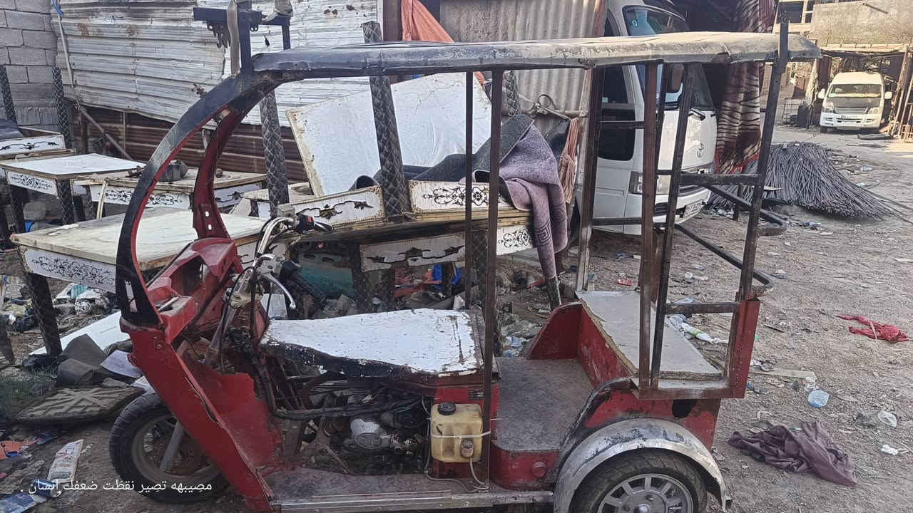 سلام عليكم تكتك شغاله للبيع محرك ستوته بيها جديد كلش برغي مامفتوح بي كامله مكمله يرادلها فقط ترتيب خارجي جامه وجلده ترجع توب رقمي***********قيم واخذ
