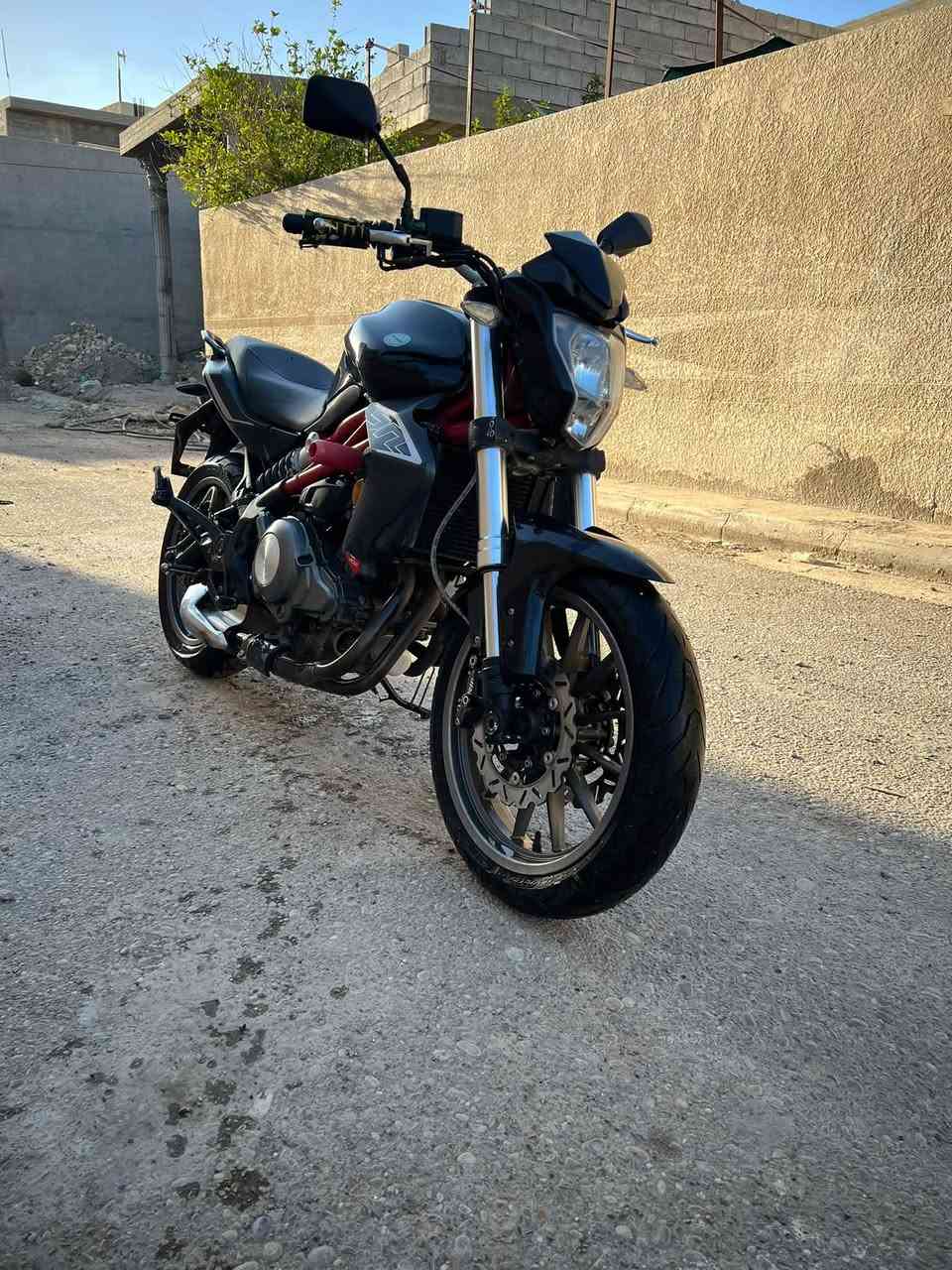 من رخصة الادمن للبيع بنيلي إيطالي 2 بستم 300 c شخال كلشي مابي بس الواتر  بم كايم سعر 10$
***********
