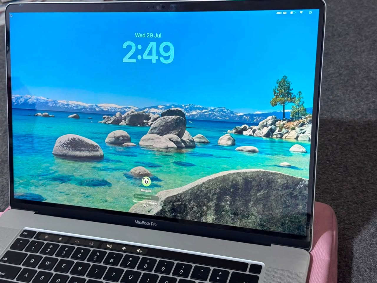 حجمه 16 إنج
هارد تيرا
داخلي 16
Core i9

عنوان بصرة *********** 

مليون. سعره

