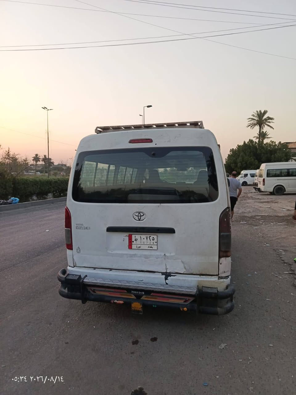 هايسه ثليثيه موديل 2013
سياره جاهزه لشغل 
السعر 110$
كما واضح في الصور
العنوان بغداد الجديده افران الدرويش
 هاتف ***********
