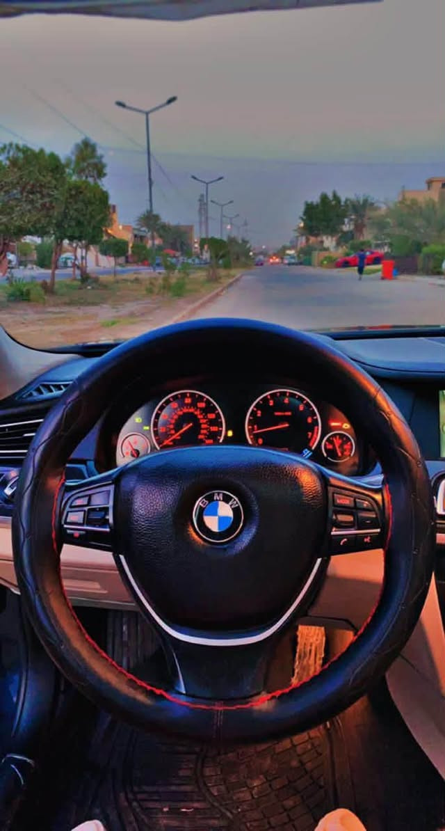السلام عليكم f01 للبيع سيار٧٥٠  موديل ٢٠١٢  سياره جديده  ماشيه. ٥٨ الف فقط سعر٢٠٠ ورقه وبيه مجال للطيبين اني مكلف بالنشر هذا رقم صاحبه ***********

