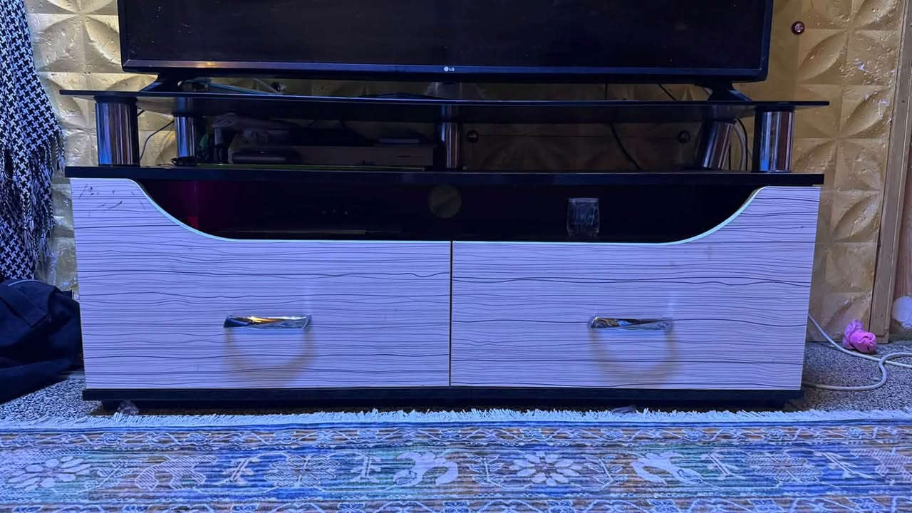 غرفة نوم كاملة • ميز تواليت • البصرة