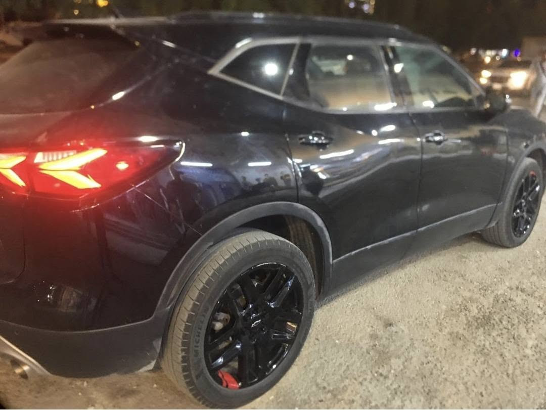 🚘 للبيع شيفروليه بليزر 2022 – 2LT فور ويل

✅ الفئة: 2LT فور ويل
✅ الموديل: 2022
✅ المكينة: 2000 تيربو
✅ الوارد: أمريكي 🇺🇸
✅ الممشى: 30,000 مايل
✅ الأرقام: أربيل
✅ الموقع: النجف الأشرف
✅ رقم الشاصي (VIN): 3GNKBHR48NS136696

✅ المواصفات:

🔻 فور ويل 4WD
🔻 جنطة كهرباء
🔻 رادارات جانبية
🔻 كاميرا خلفية
🔻 كشنات أمامية تدفئة
🔻 مثبت سرعة
🔻 رادار أمامي وتحذير
🔻 تحديد مسار
🔻 تحكمات ستيرن
🔻 ماوس أنظمة قيادة
🔻 شاشة
🔻 هاند بريك كهرباء
🔻 تبريد خلفي مع منفذ شحن
🔻 أربعة أبواب بصمة
🔻 منافذ شحن أمامية
🔻 مانع انزلاق

📞 واتساب: ***********
