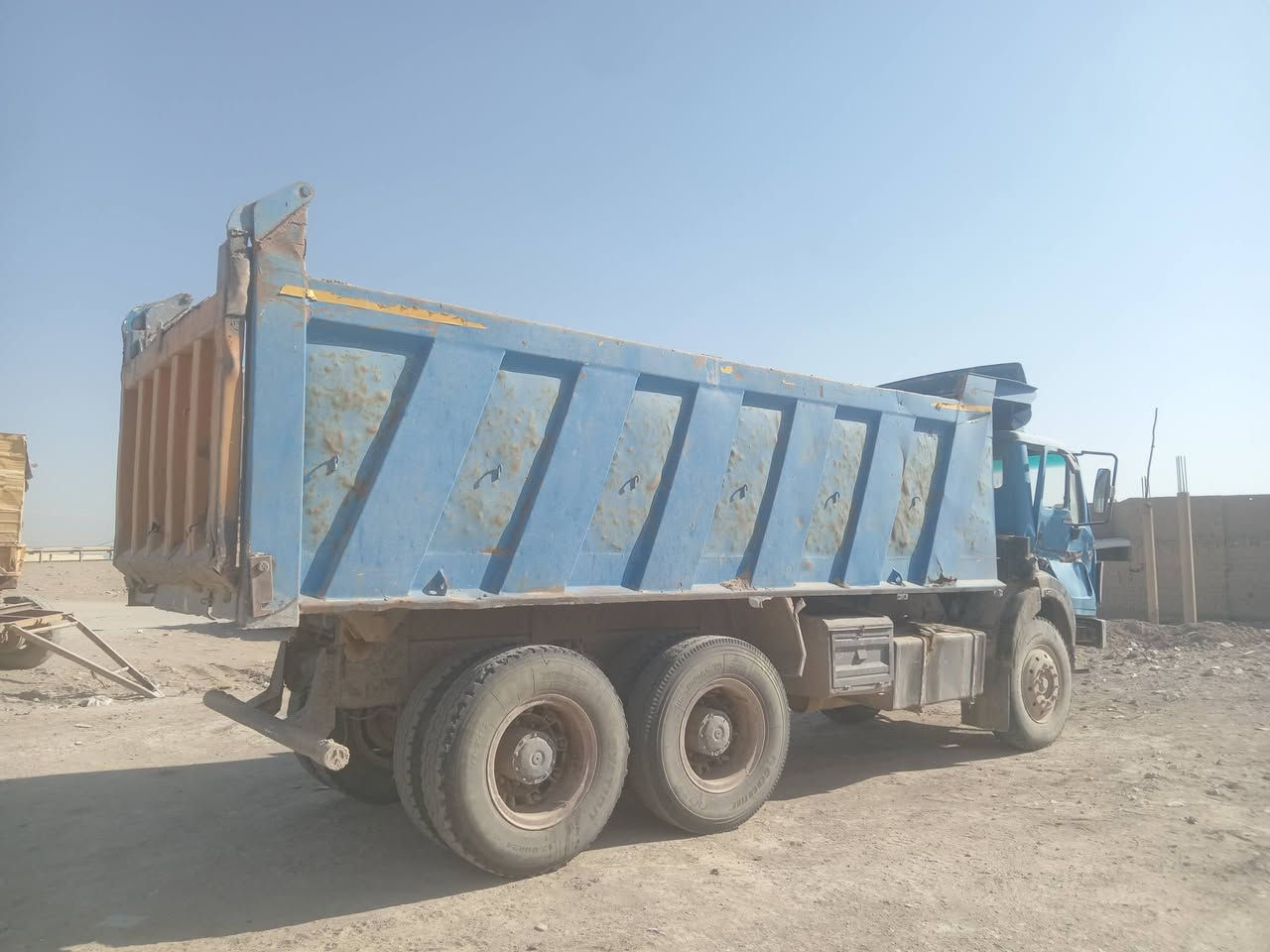 البي 81 شاصي غير مكفول مكينة 28 كير 160 مجموعة نص // مكان سماوة 
السعر 130$

***********
