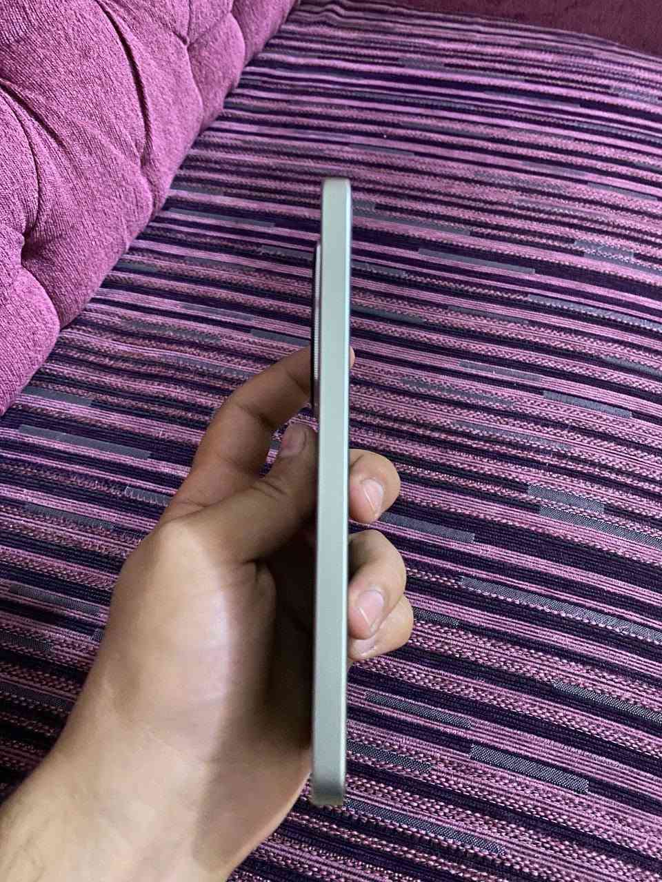 بيع مستعجل جدا هونر x9d بعده بلزكته وجديد كلش بس بدون ملحقات سعر مناسب جدا ونهائي 350 سعر نهائي اكرر نهائي مواصفات الجهاز معروفه وسعره معروف وجدا مناسب تواصل واتساب *********** او ***********

نص مكتوب في الصور:
- حول الهاتف MagicOS المعالج المركزي Snapdragon 6 Gen 4 اسم الجهاز HONOR X9d ذاكرة الوصول العشوائي ١٢ غيغابايت ١٢+ غيغابايت Honor RAM Turbo شاشة بتقنية حماية البصر من Honor ١٢٠٠ x ٢٦٤٠ بطارية السيليكون والكربون mAh 8300 المساحة الفارغة ٢٠٢,٣ غيغابايت وحدة التخزين الداخلية الإجمالي ٢٥٦ غيغابايت الموديل MTN-NX1 10.0.0.190(C185E10R103P1H1) رقم الإصدار