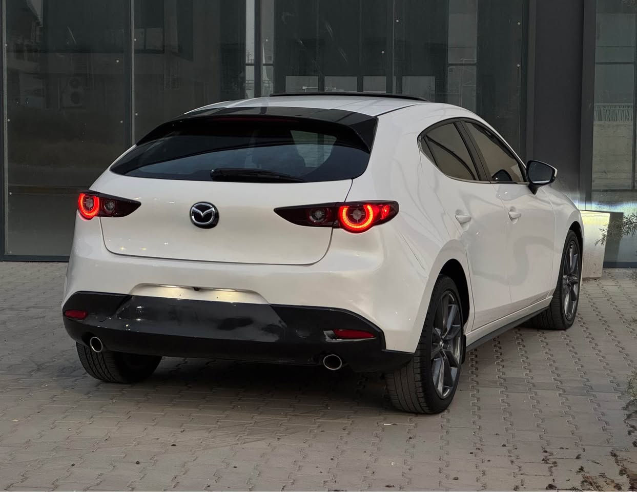 ‎کوردی / عربی 

‎بسم الله الرحمن الرحيم
Mazda 3 hatchback 2024 full 2.5 

مازدا ٣  ٢٠٢٤ فول مواسەفات 
سەیارەیەکی جوان و کەم مەسرەف و بەقوەت
مەکینە ٢.٥ بێ تۆربۆ بێ دەبڵئەکسل مەرغوب 🚀
ڕەقەم کاتیە ٣ مانگی لەگەڵدایە بۆ رەقەم  
٣٦ هەزار میل ڕۆشتوە 

نرخ 💵(( ١٤٣ ))💵 و معامەلەیەکی کەم 

مواسەفات : 
بەصمە و سڵاید لایت کامل LED
ماوس و شاشە گەورە و کامێرە 
حاسە و کامل ڕادار 
کوشن جلد و هیتەر و کارەبا و خەزن 
باقی مواسەفاتەکانی تری ناسراوە …

رەقەم شانصی : JM1BPALMXR1656562

دەعمێکی خەفیفی هەیە و پێشی کەپسە 
تەنها سنوق بۆیاخە بێ ناو بێ ئێرباگ ✅
 چەمەلغێکی پێشەوەی کلێری ئەمریکایە

ڤیدیۆی کاملی سەیارەکەم لایە کڕیار داوا بکات 

📍شوێن سلێمانی 

*********** ☎️
ڤایبەر و واتصئاپی لەسەرە 
————————————————————
مازدا ٣  ٢٠٢٤ فول مواصفات 

ماشآءالله سيارة شبابي و قوي و مرغوب 
محرك ٤ مرغوب ٢.٥ بدو توربو سريع جدا 🚀
رقم كاتي و بيها مجال ٣ شهور للترقيم 
٣٦ الف ميل ماشي

سعر 💵(( ١٤٣ )) 💵و بيها مجال بسيط 

مواصفات فول 
بصمة و فتحة لایت کامل LED
ماوس و شاشة كبير و كاميرا 
حساس و ٣٦٠ درجة رادار 
كشن جلد و تدفئة و كهربائي و خزن
باقي مواصفات معروفة….

رقم شاصي JM1BPALMXR1656562

بيها حادث خفيف بجم كبس بدون ارباك✅
سندوق صبغ و جاملغ امامي طلع كلير أميركا 

عندي فيديو كامل سيارة شراي آطلب و تدلل 

📍مكان: سليمانية 

***********☎️
فايبر و واتساب موجود السليمانية, العراق
