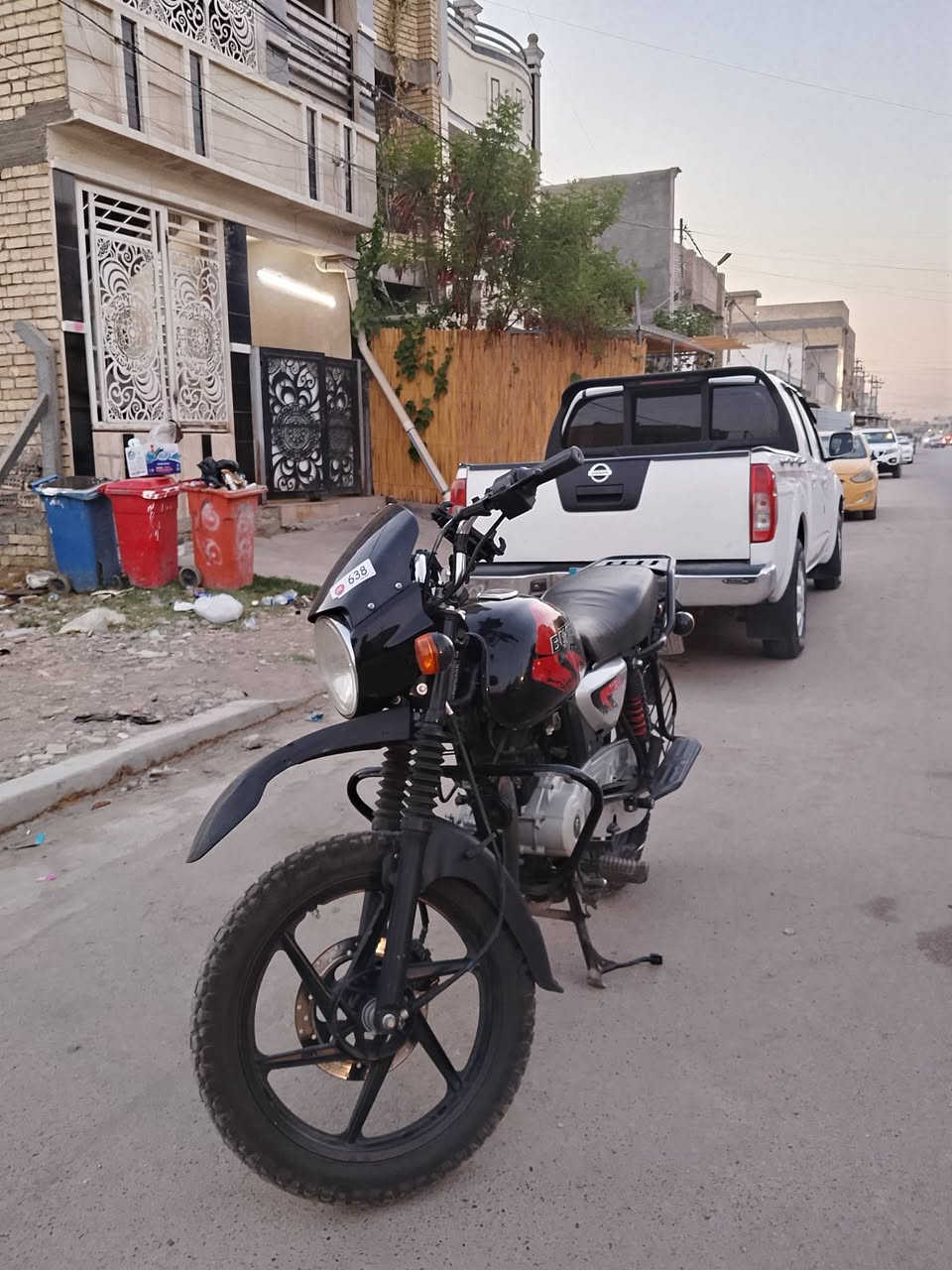 سلام عليكم ورحمة الله وبركاته 

نوع  / بوكسر جبلي 🏍️
موديل / 2023 ❤️
مرقم /  بغداد بسمي 🙎
مكيناه/  ما مفتوحه🧑‍🔧
كهربايات / كلهن شغال 🕺
الدراجه / نضيفه ما ناقصها اي شي 🧑‍✈️
السعر / 2.600 مليونين وستميه 🛬
رقم الهاتف /  *********** 
وتساب /  ***********
