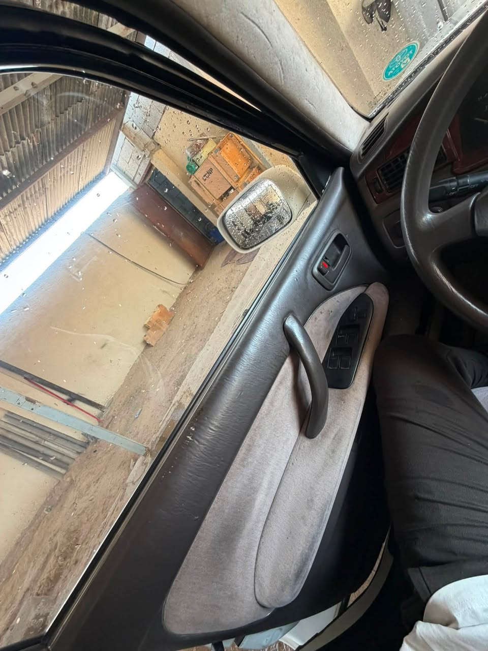 السلام عليكم راس الثور تكم ايسر بلاد مكفوله من ضربه والكص والنقل جثه ومكفوله من العيب الشرعي بيها صبغ بل جاملق الخلفي طاكته دراجه والباقي كفاله حداديه توني تبريد ثلج شادها تخم تاير ياباني اصلي مكينه بيها صوت قوي أبيع كايمه كيرها جديد السياره مال جناي حته ما مخيسه بعدها زركه من جوه السعر١٠٥ وبيه مجال العنوان بصره الزبير ***********
