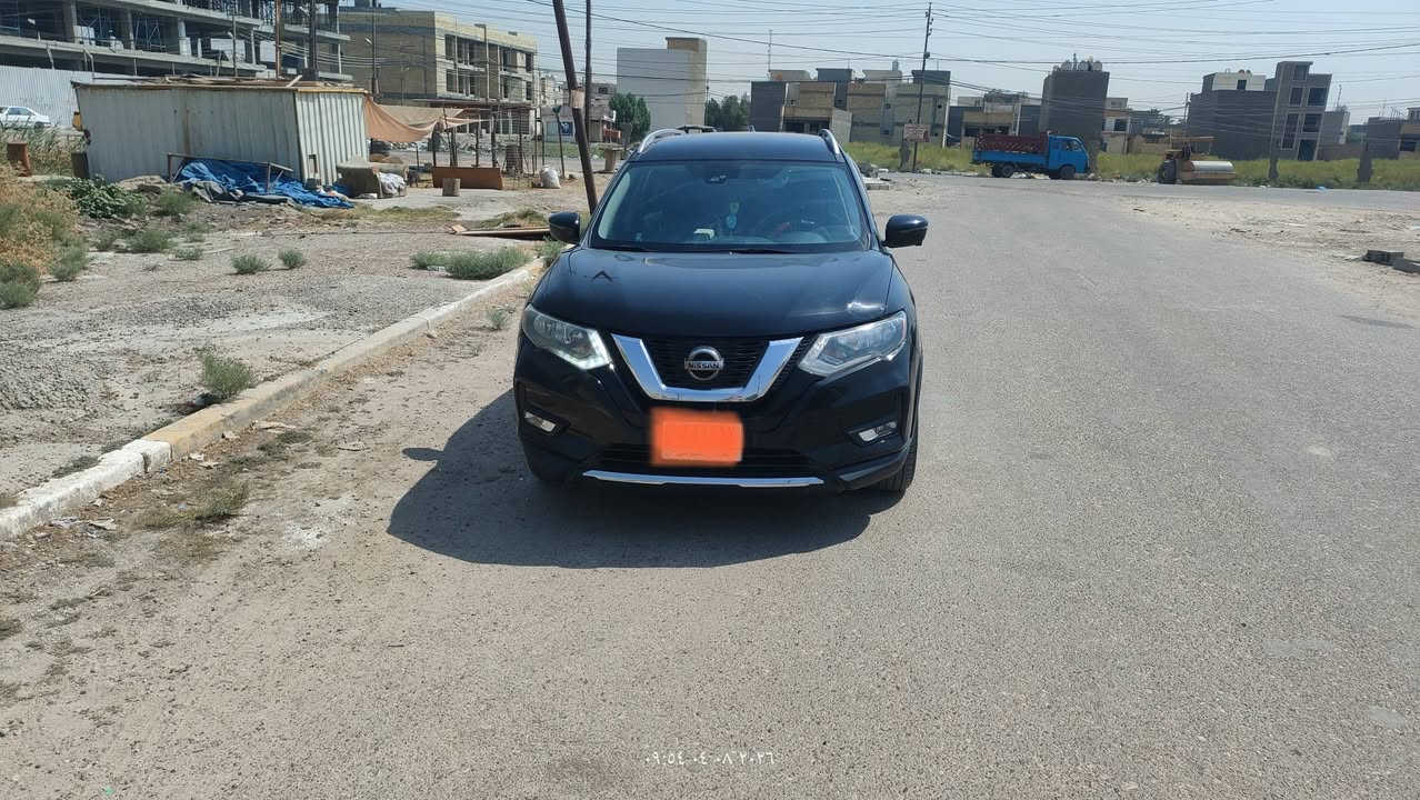 السلام عليكم

نيسان روج 2020SL

مواصفات 1/1 عدا الفتحة 

المحرك: 4 سلندر – 2500cc

المواصفات:

• فول مواصفات عدا البانوراما

• تحكم ستيرن

• مثبت سرعة

• شاشة وسطية كبيرة تدعم CD + Apple Car Play

• نظام قيادة ايكو + سبورت + نورمال

• مقاعد جلد هيتر وتحكم كهربائي بمقعد السائق الصدر ايضا

• بصمة تشغيل + بصمة أبواب

• تشغيل عن بعد

• صندوق كهربائي شفت 

• حساس قدم لفتح الصندوق

• كاميرا دوارة + كاميرا 360 درجة

• ويل كب ١٩ انش سبورت

• نظام رادات ومثبت سرعة + Auto Stop

• إشارات بالمرايا

• نظام صوت راقي Bose

⚠️ أضرار السيارة:

• وارد أمريكي

• حادثه جاملغ وبنيد  فقط تبديل قطع 
 
ماشيه 36 ميل فقط 

📌 تفاصيل إضافية:

• رقم السيارة بغداد باسمي 

للأستفسار الاتصال:

***********
