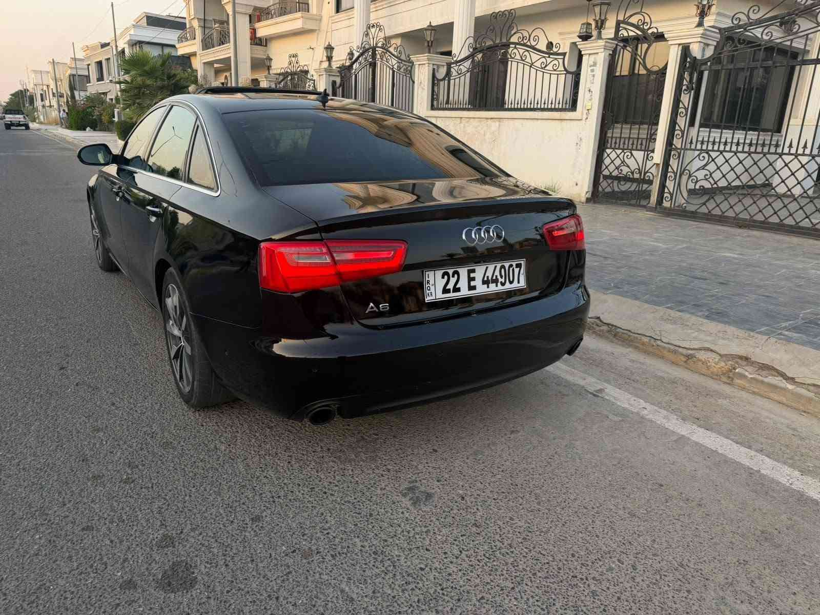 Audi A6 2015 (( خليجي ))
للبيع مراوس اودي A6 فول 

السياره جاهزة بدون نواقص نهائيآ
  
اودي A6 

موديل 2015

 اللون اسود

ماشي 133 الف مايل
 مواصفات خليجية السيارة 
استلام شركة سردار في اربيل 
ضمان دولي السيارة         
                 

محرك 6 سلندر تنفس طبيعي  كير ٨ سرع 🚀 بشرط وضع شركة

                                المواصفات ١/١
1-ابواب وجنطه شفط             

٢- بصمة

٣- سايد بريك كهرباء 

٤- اوتو stop في الازدحامات 

٥- خمس بصمة

٦- بردة خلفية

٧- بردة جانبية

٨- كشنات جلد لاونين قرميطي

٩- كشنات كهرباء

١٠- كشنات خزن ميموري

١١- سيدي  جنجر ٦ اقراص (CD box)
‏DVD

١٢- سستم صوت كامل مضخم 10

١٣- شاشة متحرك

١٤- بلوتوث

١٥- اوتو هولد

١٦- ٤ حساسات امامية

١٧- ٤ حساسات خلفية

١٨- ٤ وضعيات قيادة

١٩- گیر  اوتوماتيك 

٢٠- گیر عادي 

٢١- گیر سپورت

٢٢- گیر  ستیرن (شفتات ستيرن)

٢٣- عداد سرعة 300 ✈️

 ٢٤- نظام ABS و مانع انزلاق 

٢٥- قفل  سرعة 

٢٦- تحكم ستيرن جهتين 
 
٢٧- بك   لايت ليد

٢٨- لايتات  امامي  ليد

٢٩- كشافات زينون

 ٣٠- لايتات  نظام دوارة

٣١- زراك لايت جهتين 

٣٢- مري قلاب 

٣٣- اشاير بالمري 

٣٤- تبريد مركزي ٣ قطع مناخ منفصل تحكم كامل من قبل السائق او راكب الامامي و الخلفي 

٣٥- ثلاجة
 
 ****************
گیر و محرك بالشرط

حدادية جديد بالشرط

تبريد ثلج بالشرط
******************

السيارة بيها فقط صبغ حزام بدون حادث 
معجون السيارة كفاااااااله عامه 

*******************
مکان سيارة اربيل 📍
رقم اربيل دولي سنويه هز فحص جديد
) السياره باسمي تحب تحويل تحب وكاله نفس اليوم
*********** واتساب
***********☎ أربيل, العراق
