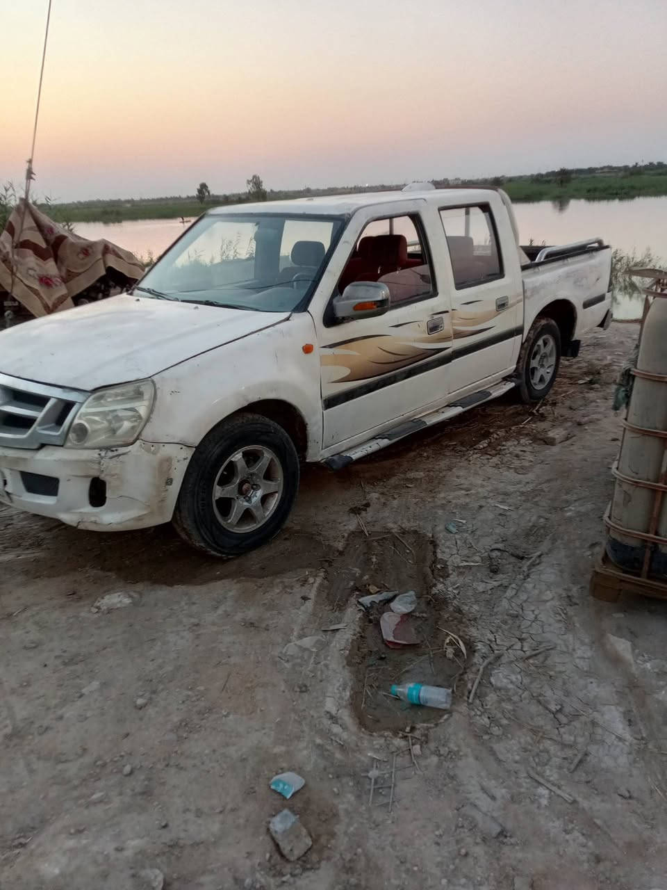 بيكم فتون 2013
رقم انكليزي 
السعر 30
البصره قضاء المدينه
***********
