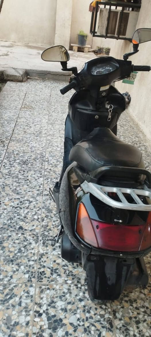 لبيع بيها بس برغي سايف ينضح دهن فقط وباقي مكفول ***********مكان زعفرانيه
