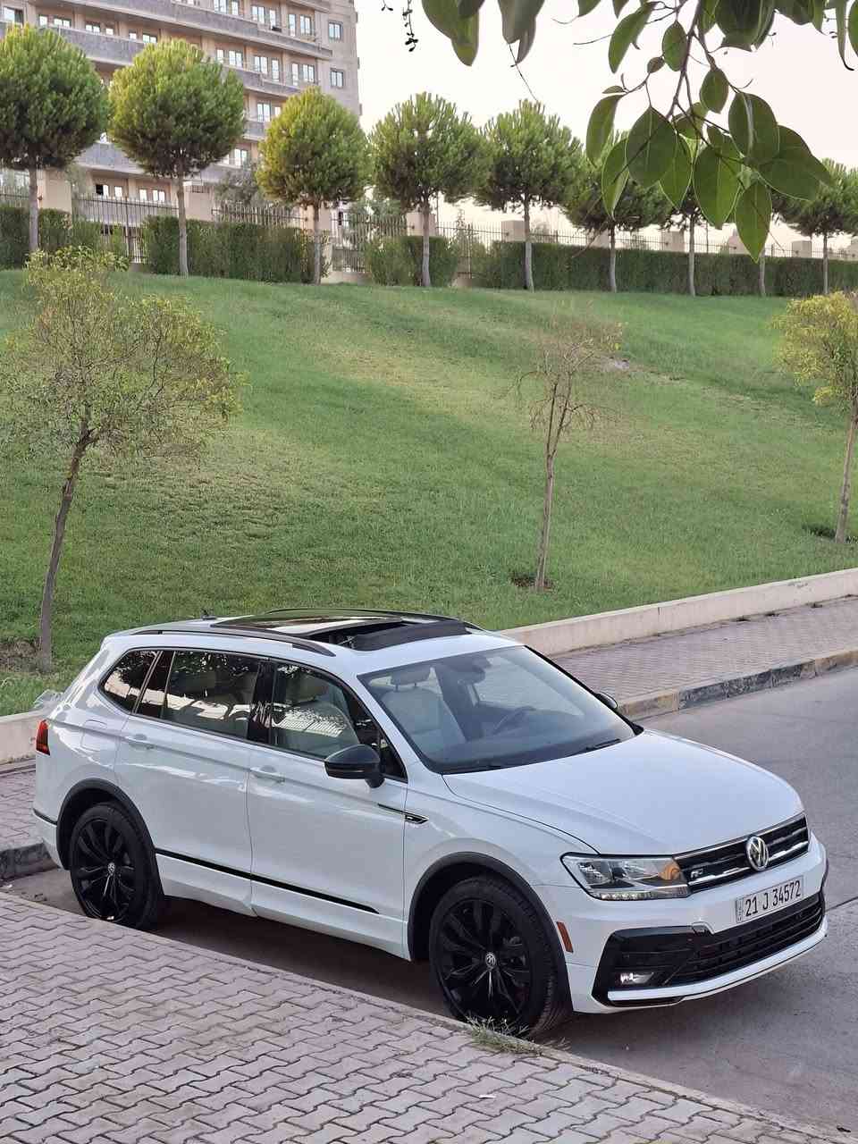 بسم الله الرحمن الرحيم
VOLKSWAGEN TIGUAN SE R Line BLAKE 2021

 
فولكسفاغن تيكوان R Line BLAKE 2021  السياره 7 راكب لون ابيض داخل ابيض ماشية 43 الف  فول مواصفات بانوراما شاشة جبيرة كامرا بصمة أبواب بصمة بريك بصمة رادار امامي رادار جانبي  حساس خلفي امامي كوشنات كاربا كوشنات جلد تدفئة تبريد قطعتين ويل كب تخم تايرات جديد السياره حيل نضيف جاهزه مابيها اي نقص بشرط كير محرك ايرباك كله بشرط السيارة بدون صبغ حتى دعاميات بلادي رقم شاصي موجود بالمنشور مكاني سليمانية السيارة بسمي للاستفسار *********** سعر 183
