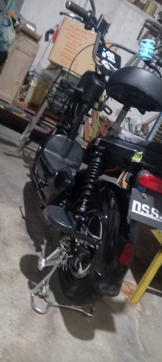 سلام عليكم باسيكال شحن للبيع موديل 25 كول عيب مابي كول شغل كهربائية اتصال على رقم هاتف  *********** كركوك حي نصر ثاني يم جامع الفجر
