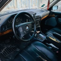 بي ام 525 • ١٩٩١ • فتحة