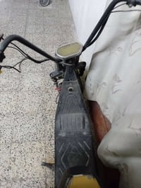 دراجه.شحن لبيع بطاريات جديده سعره 450وبيه مجال بسيط رقم 07741543908 مك...