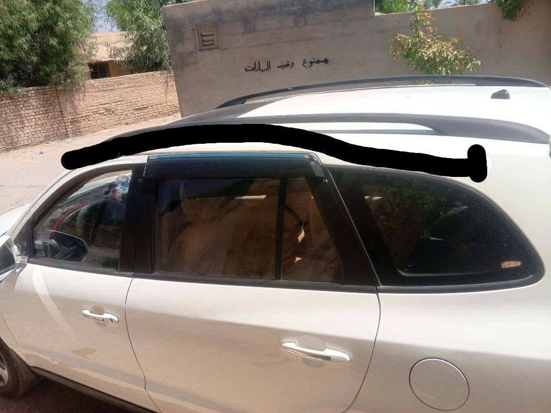 السلام عليكم
سنتافيا ٢٠١٢ رقم بغداد مكينة ٣٥٠٠
السيارة مكلوبة وبيها صبغ فقط التكم والدعامية وملاحظات السقف القماره راجع بارد 
حدادية تبريد مكينة كير خير من الله 
فول مواصفات 
العنوان ديالى بعقوبة العبارة 
السعر 130 وبيها مجال 
***********
