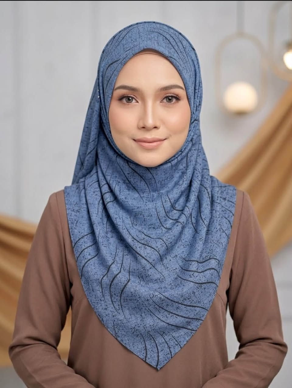 لكل أنيقه مهتمه باالحجابات
تم توفير ربطات قطنيه 
خام اصلي 
متوفره باالوان متعدده
