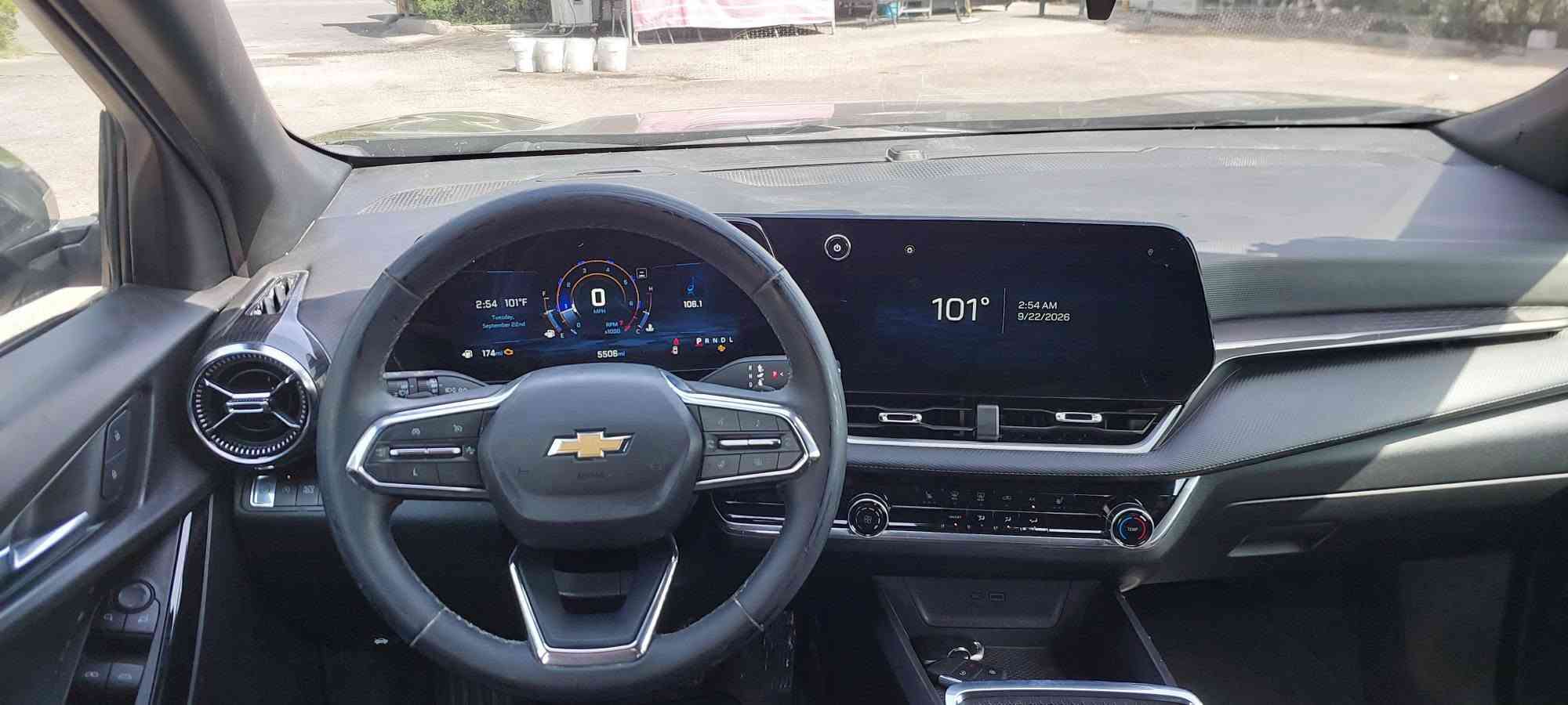 شوفرلێت ئیکۆنێکس
مودیل 2025
مواسەفات LT 4X4
بەسمە 
شەغال 
گێچ الکترۆنی 
رادار پێش و پشت 
ئاوێنە رادار 
کۆشن هیتەر 
کوشن رادار 
لێدران 
3 پارچە بۆیاخ 
تەنها شان سیستەمە 
1000 کم رۆیشتوە 
کاتی 3 مانگ لەگەلە 
نرخی147 وەرەقە 
شوێن هەوڵێر 
*********** أربيل, العراق

